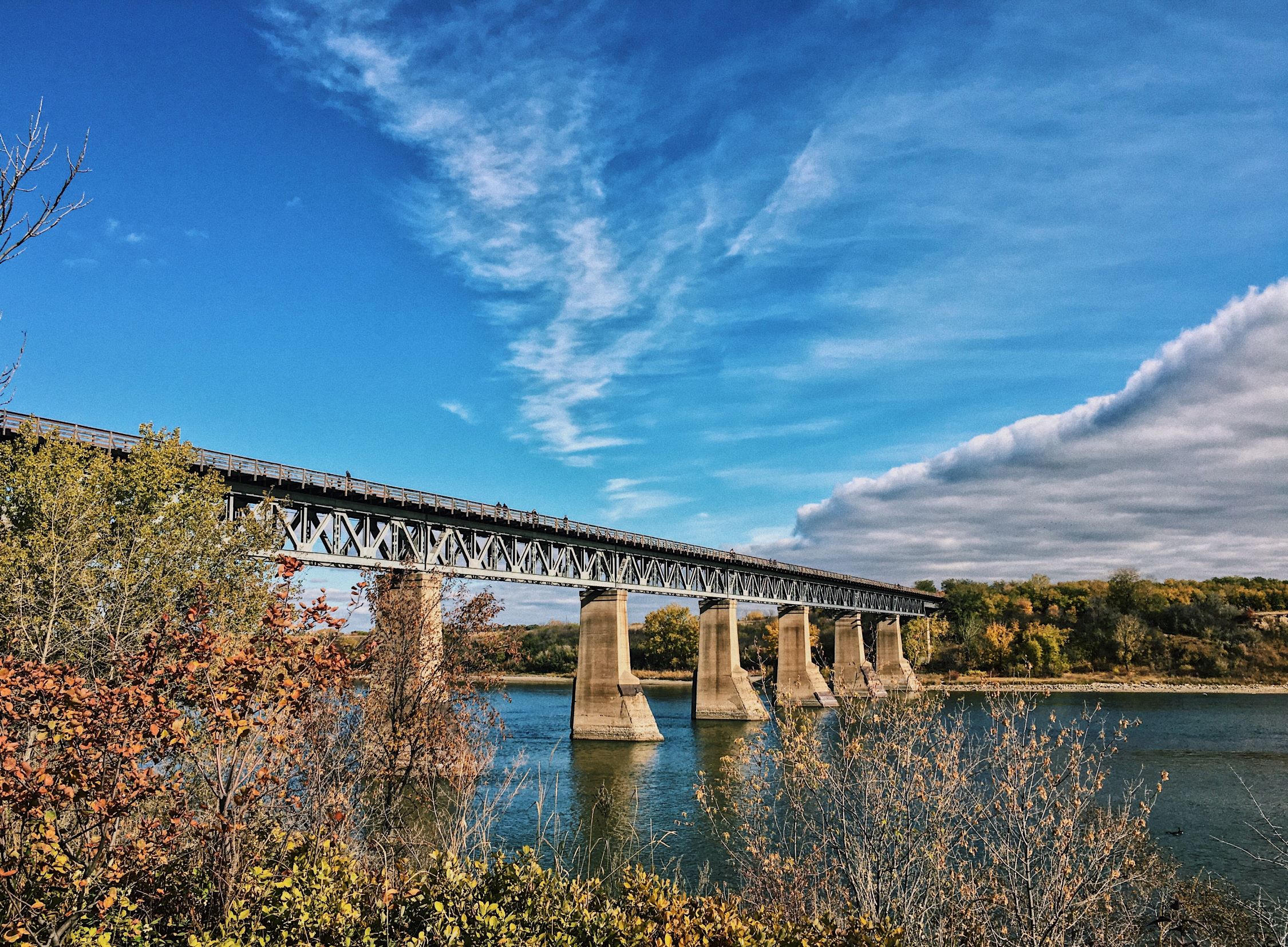 Image of a bridge over the Saskatchewan River.