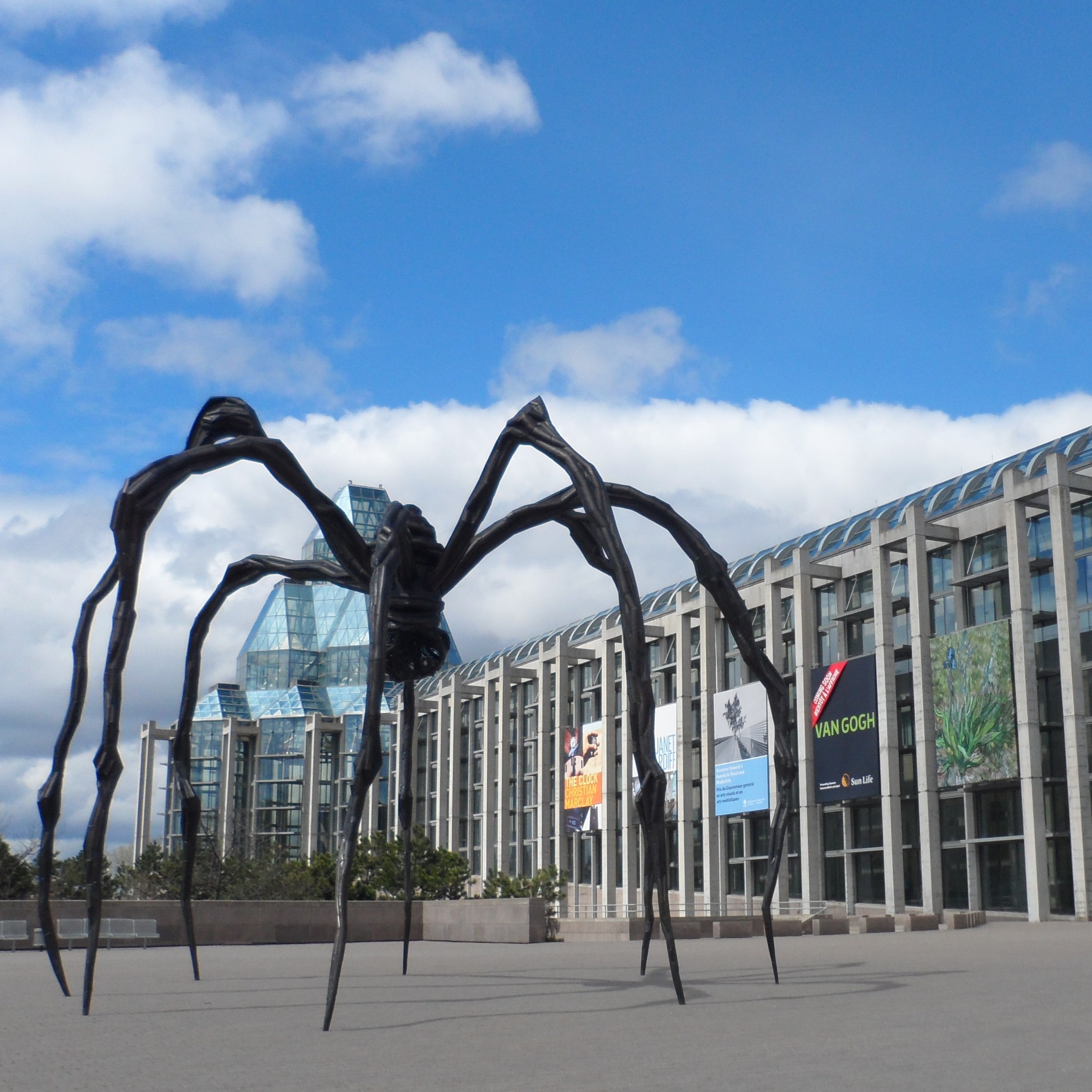 A sculpture outside of the National Gallery of Canada on a weekend.