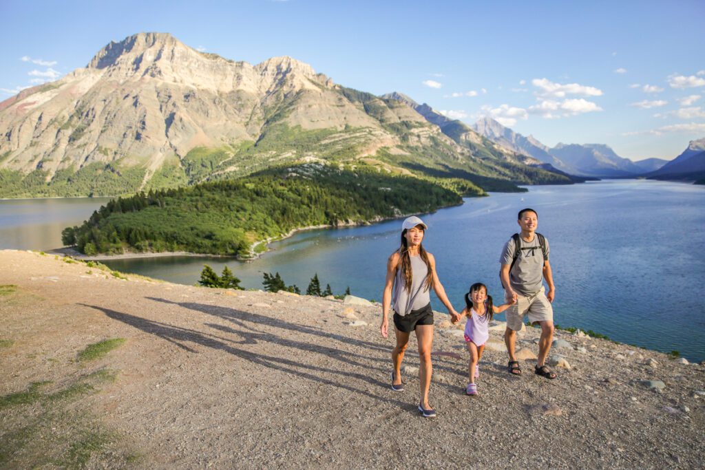 Family using Canoo at Parks Canada to hike together.